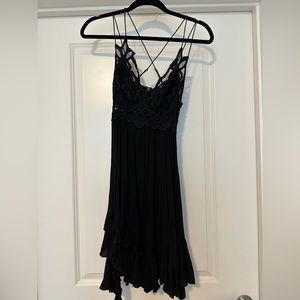 Free People Adella Frilled Chemise. Black. Size XS.